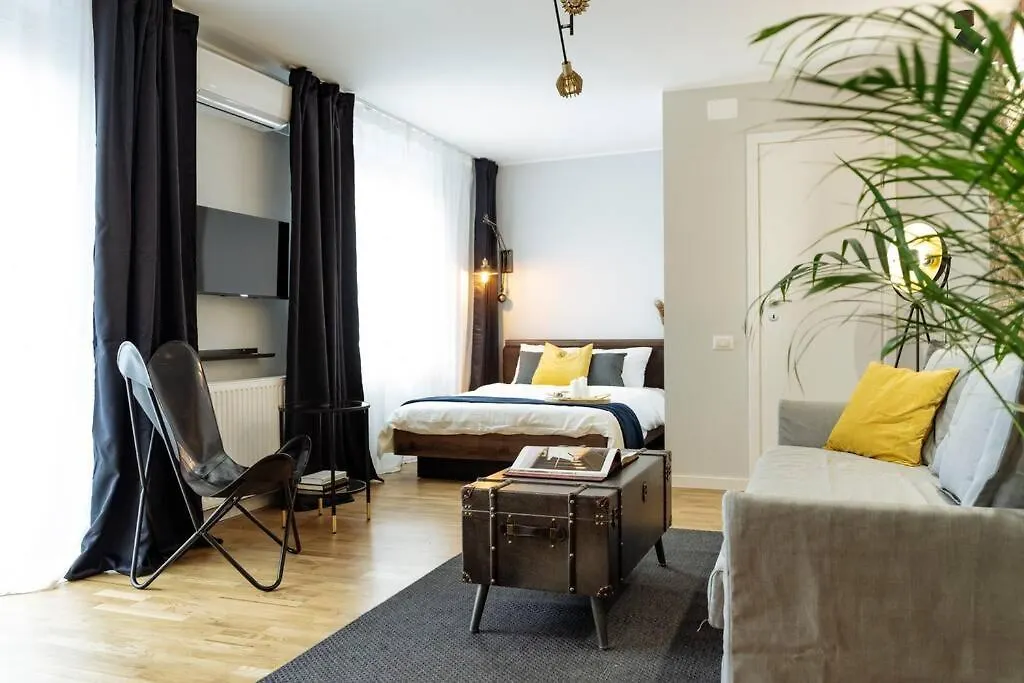 Appartement Amazing City View - Terrace+Netflix - City Center Bucarest